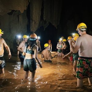 Dong Hoi Airport Transfer By Car - Bee Bee Travel