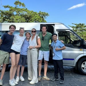 Phong Nha - Thien Duong - Suoi Mooc To Hue Private Car - Bee Bee Travel