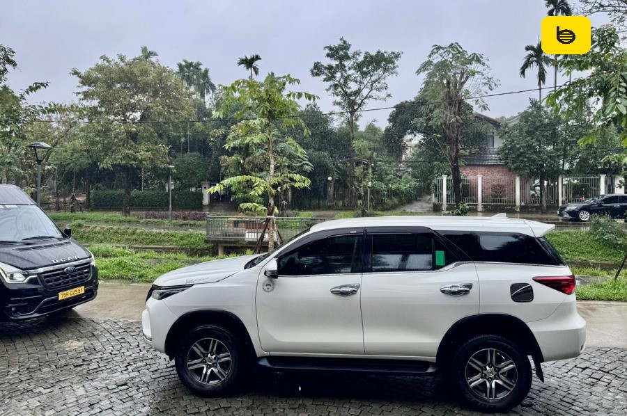 Da Nang to Lao Bao Border by private car- Bee Bee Travel