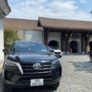 Da Nang to Saigon by private car- Bee Bee Travel
