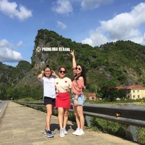 Dong Hoi to Duck Stop by private car- Bee Bee Travel