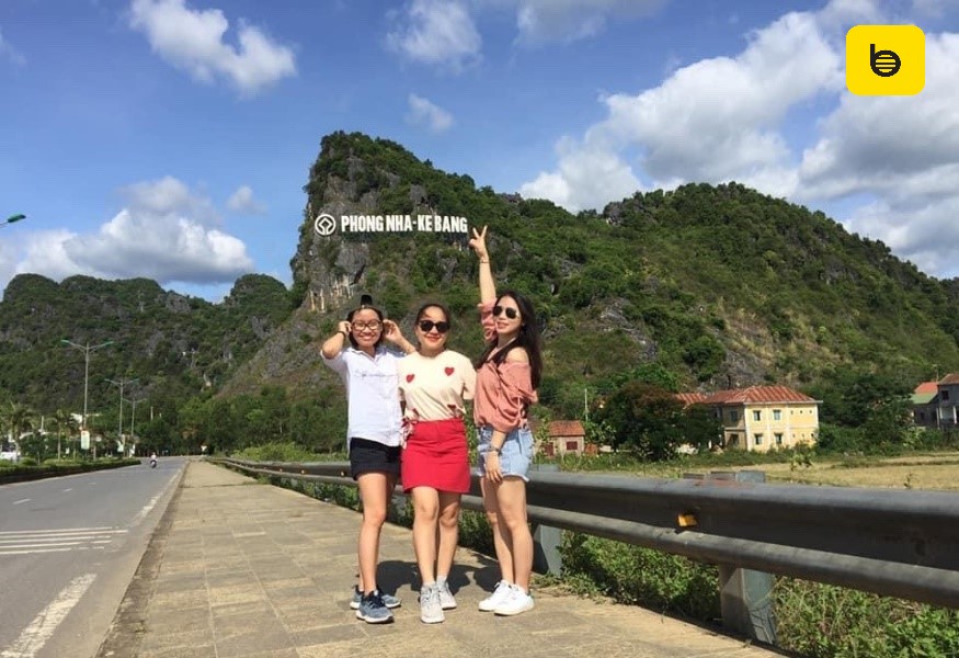 Dong Hoi to Duck Stop by private car- Bee Bee Travel