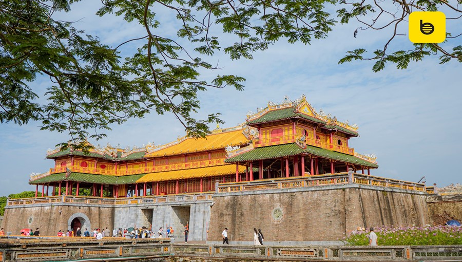Dong Hoi to Hoi An by private car- Bee Bee Travel