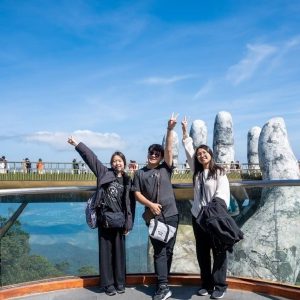 He to Ba Na Hills By private car- Bee Bee Travel