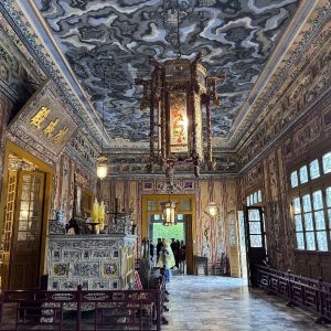 Laguna Lang Co to Hue by private car- Bee Bee Travel