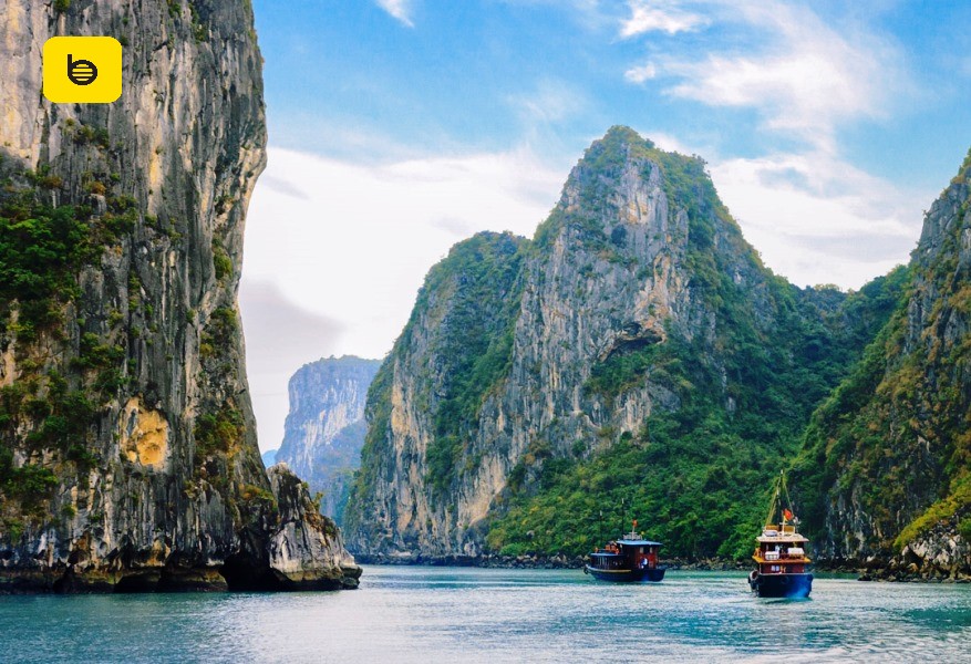 Ninh Binh to Halong Bay by private car- Bee Bee Travel