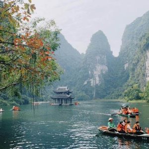 Phong Nha to Ninh Binh by private car- Bee Bee Travel