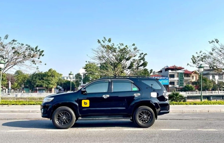 Ninh Binh to Hanoi by private car- Bee Bee Travel