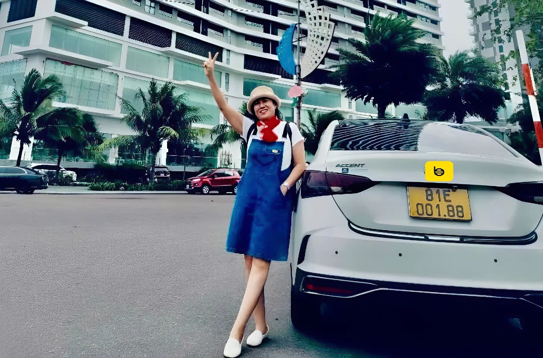 Ninh Binh to Hanoi by private car- Bee Bee Travel