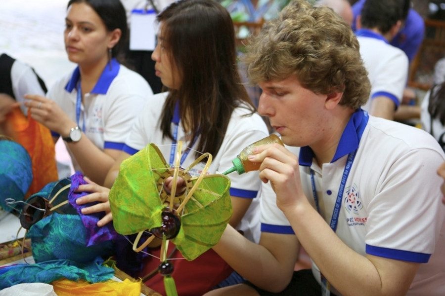 Hoi An Lantern Making Tour - Bee Bee Travel